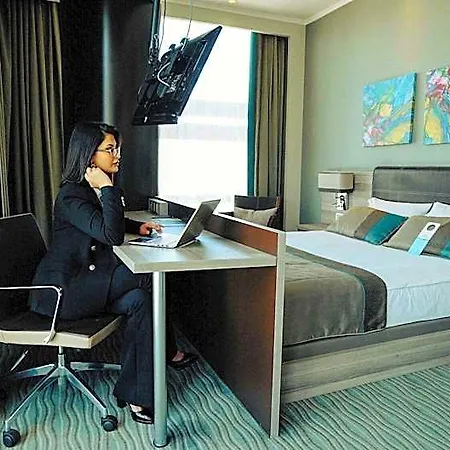Hotel Ostimpark Business 3*