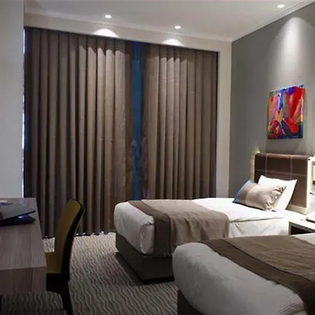 Hotel Ostimpark Business 3*