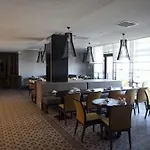 Ostimpark Business 3*