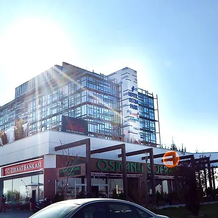 호텔 Ostimpark Business 3*