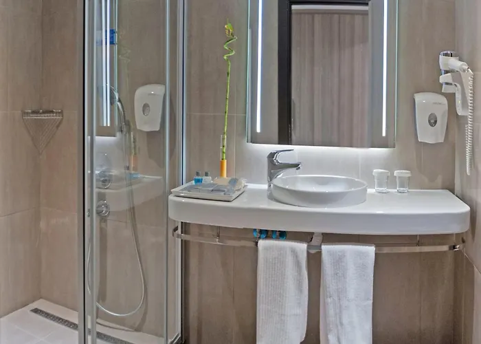 Hotel Ostimpark Business 3*