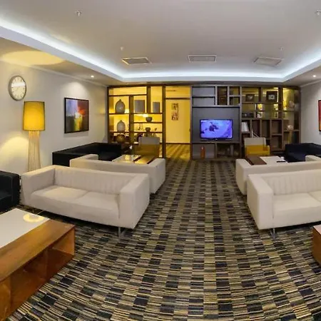 Hotel Ostimpark Business 3*