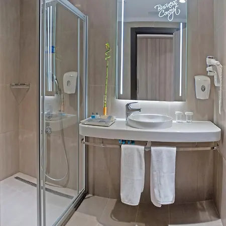 Hotel Ostimpark Business 3*